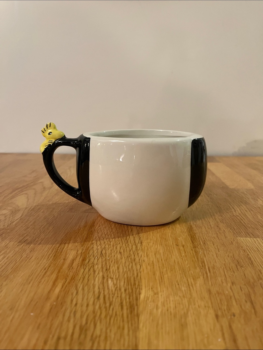 Snoopy Mug - Picture 2 of 5